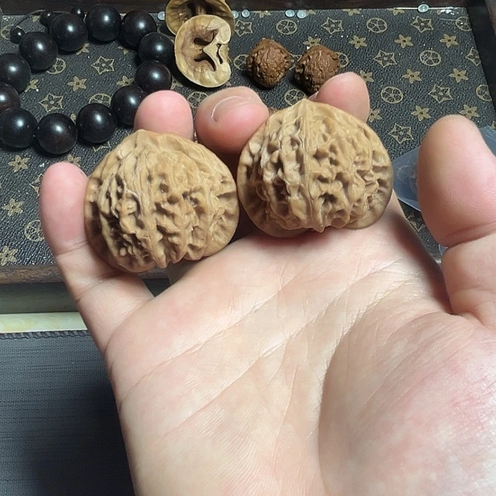 吊坠文玩核桃宫灯狮子头