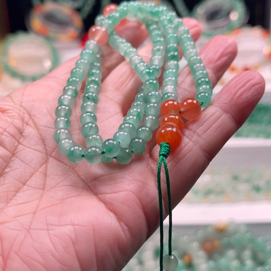 石英质玉合金颈饰90颗卡5.5