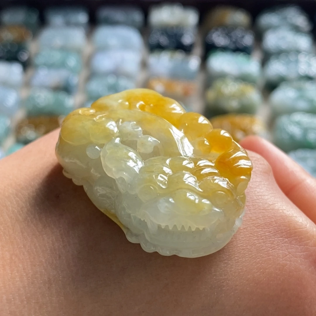 翡翠未镶嵌颈饰天然翡翠貔貅吊坠