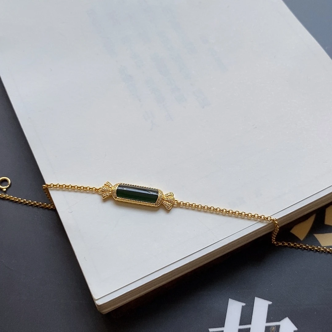翡翠颈饰18K金镶嵌墨翠手链