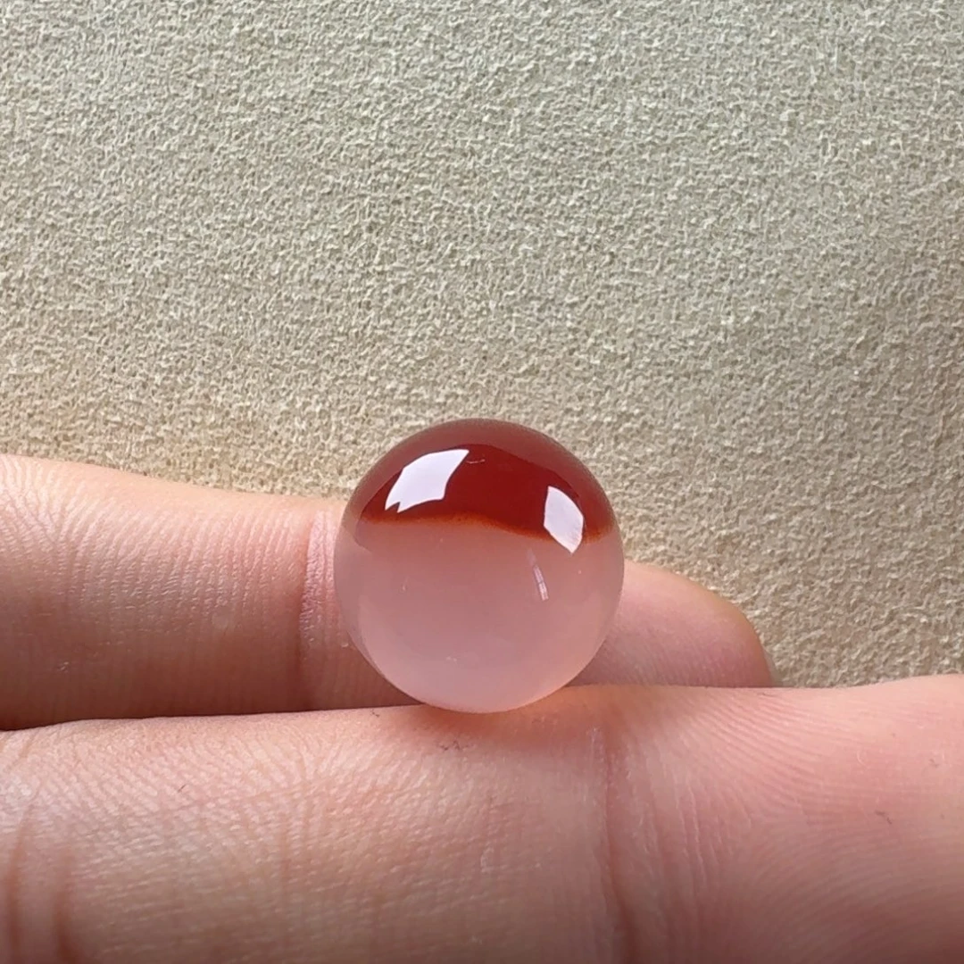 南红玛瑙未镶嵌冰飘圆珠13.9