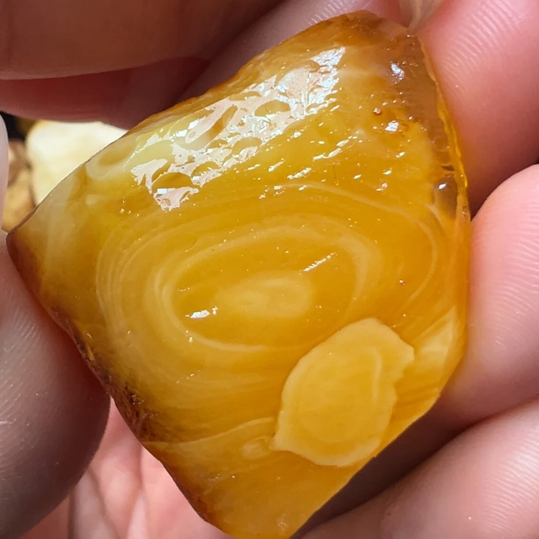 定制琥珀未镶嵌蜜蜡