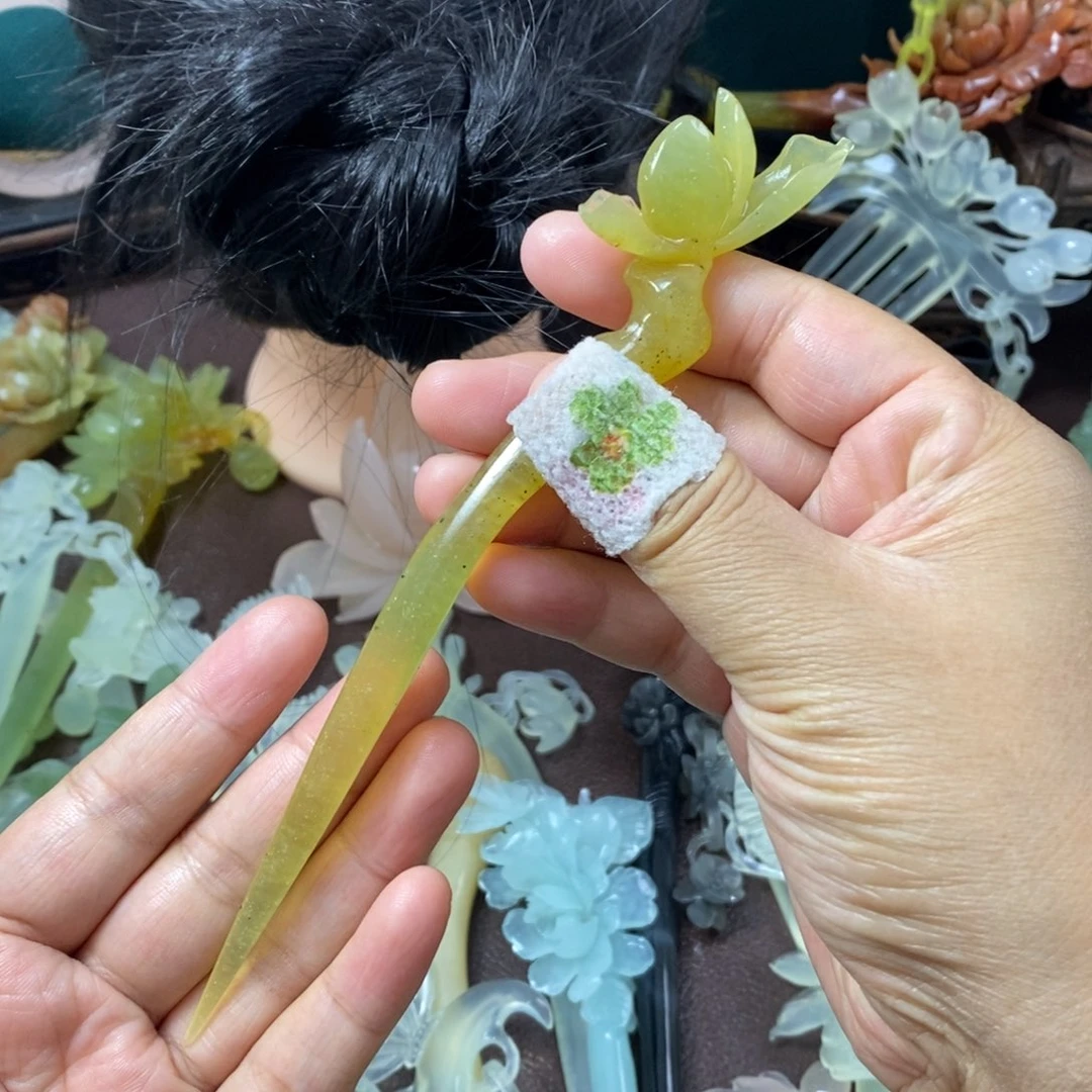 蛇纹石玉未镶嵌发饰