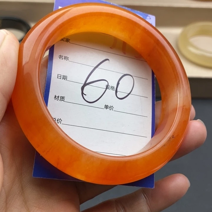 石英质玉未镶嵌手镯