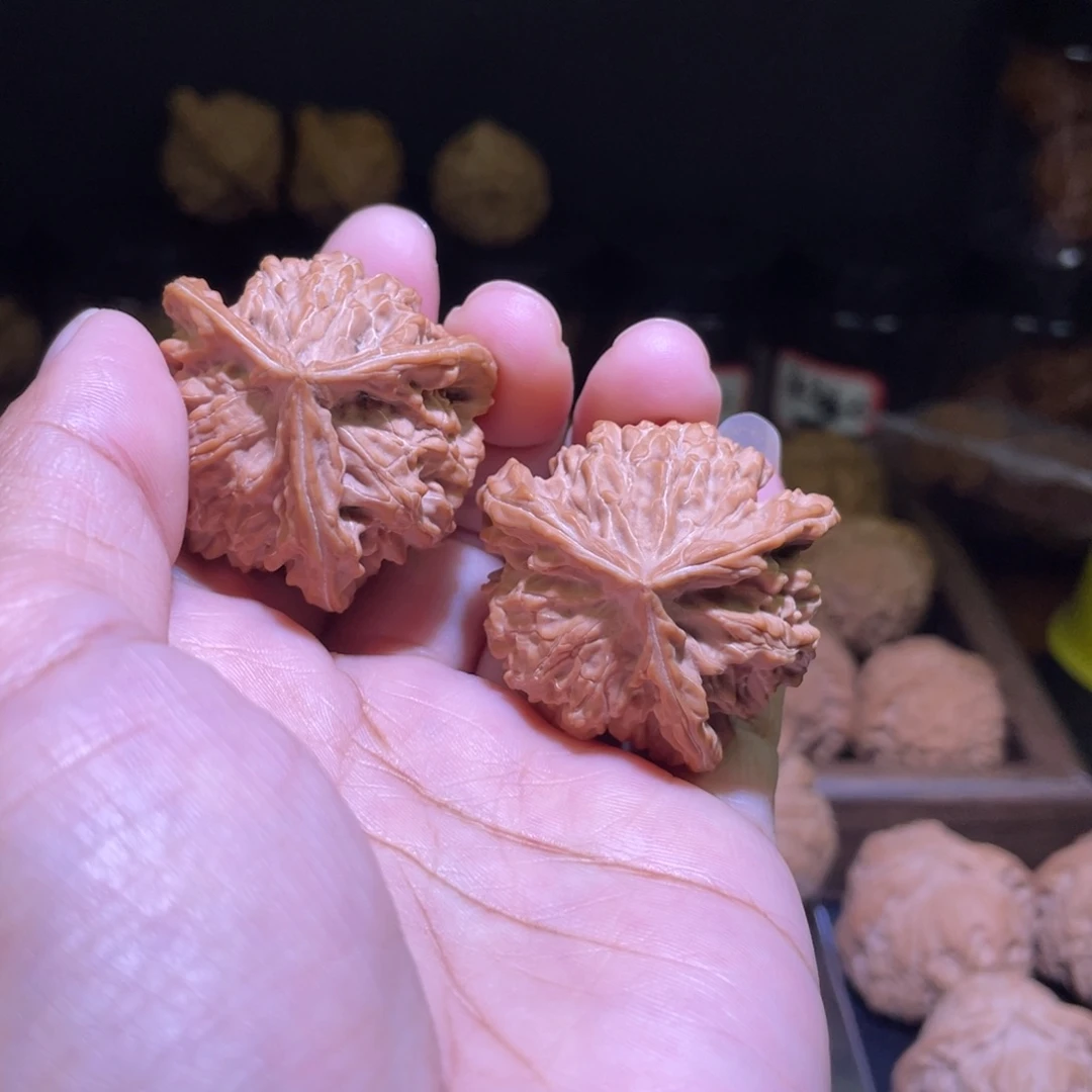 把件文玩核桃三棱