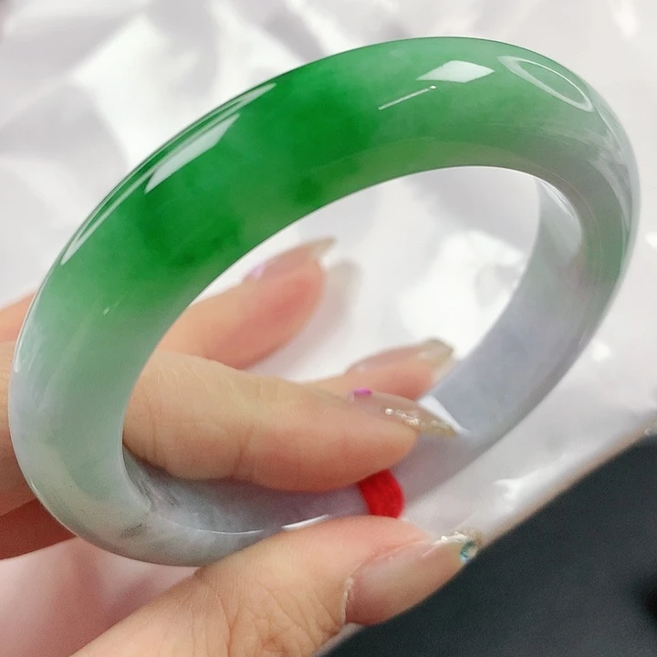 未镶嵌手镯翡翠，893