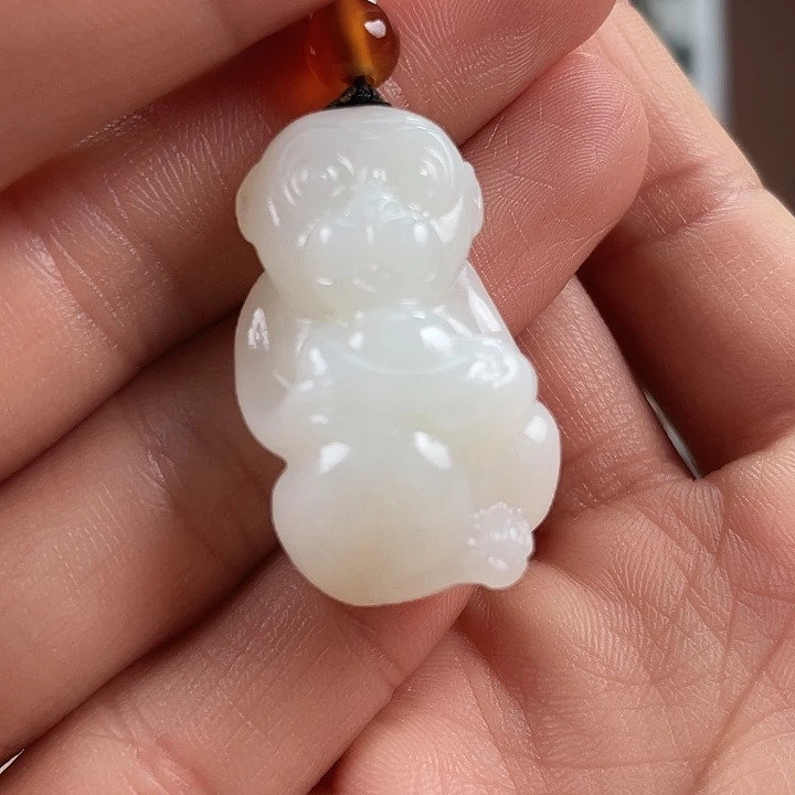 颈饰未镶嵌和田玉（糖玉）