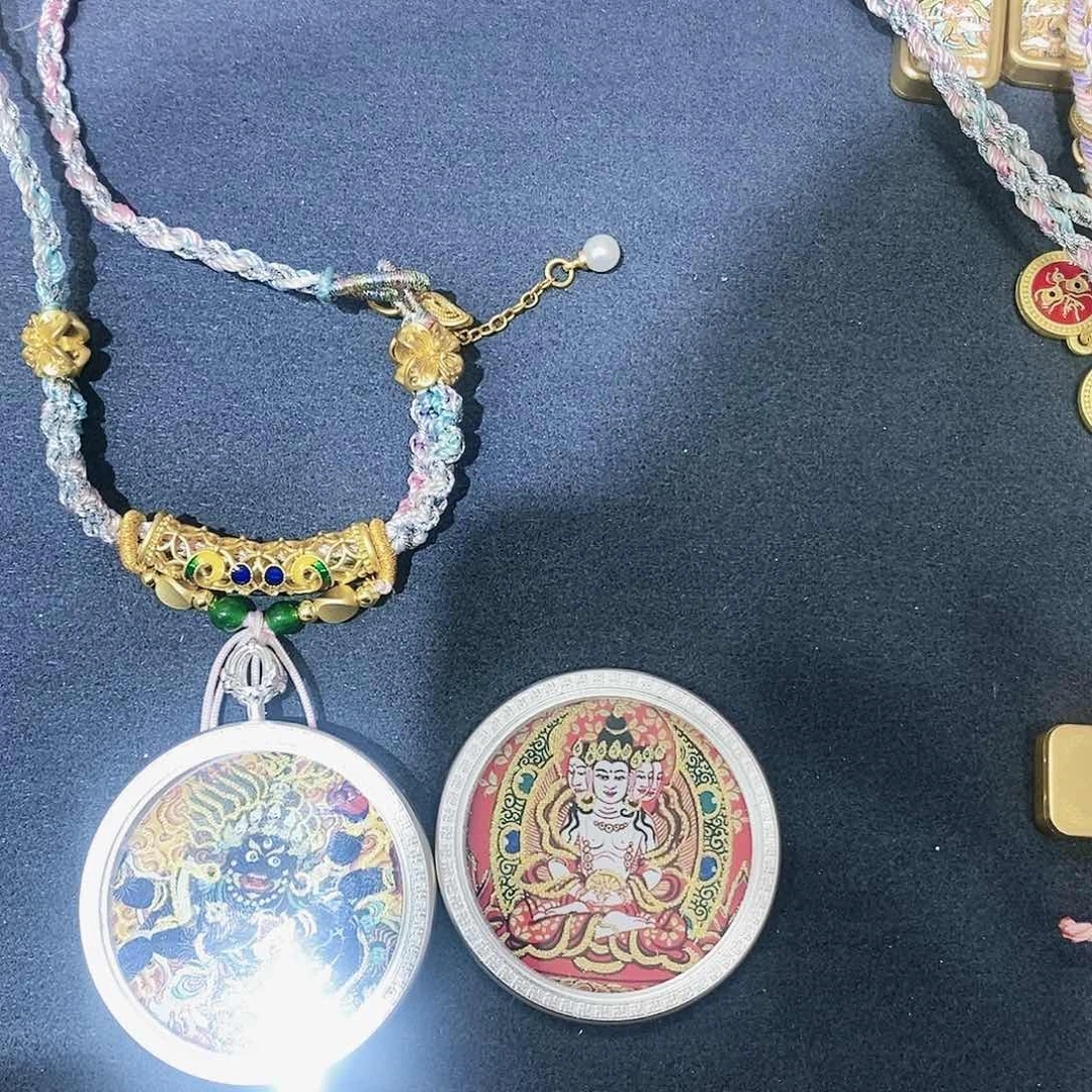 【闪购商品】吊坠双面银色突突突