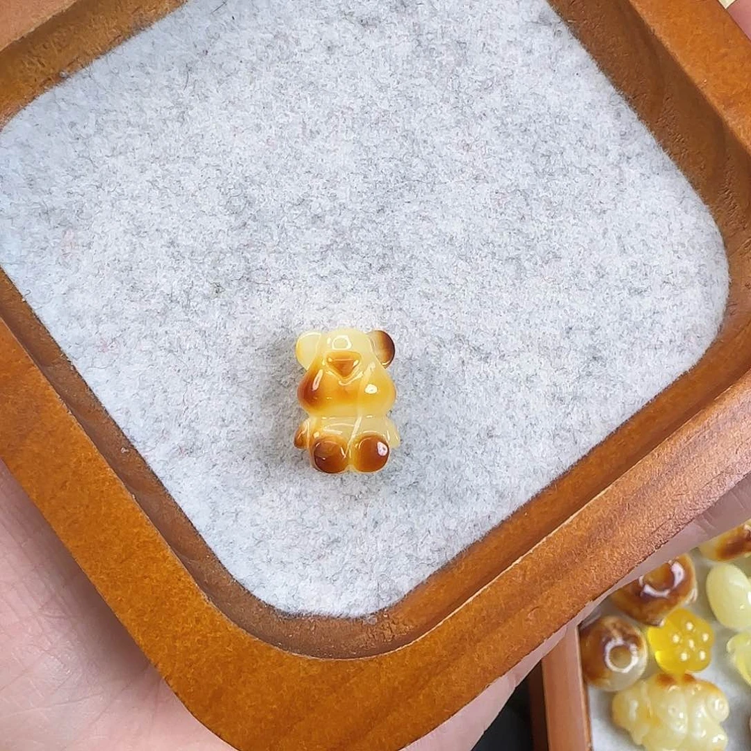 琥珀珠宝奇石未镶嵌m****1