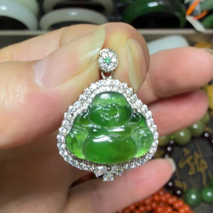 翡翠颈饰银S925镶嵌吊坠