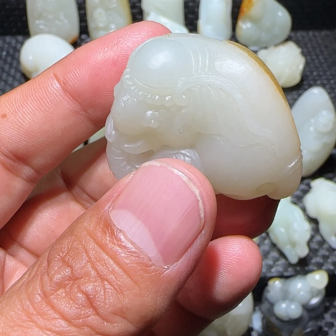 和田玉挂件未镶嵌个