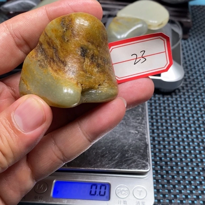 未镶嵌和田玉把件23