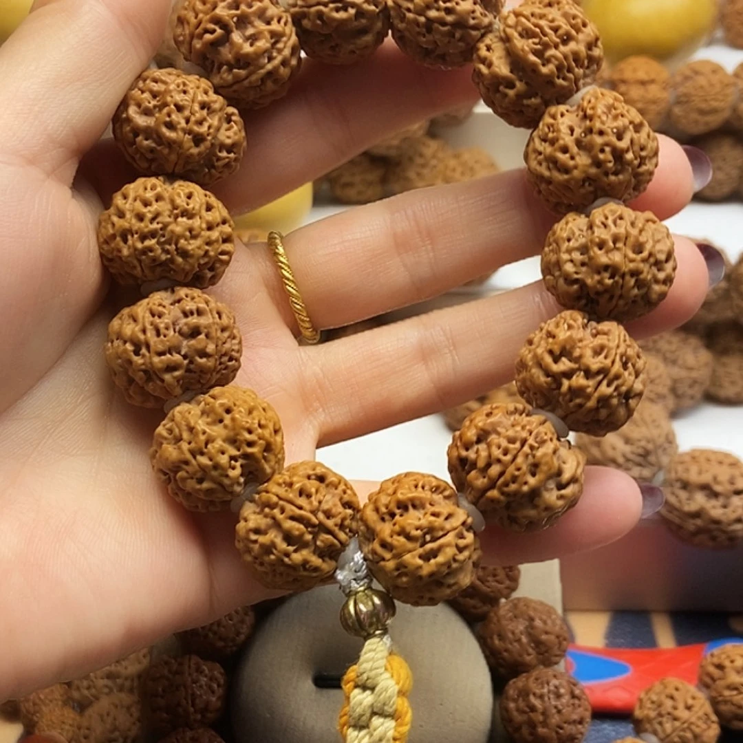 吊坠金刚菩提蜂王梅花