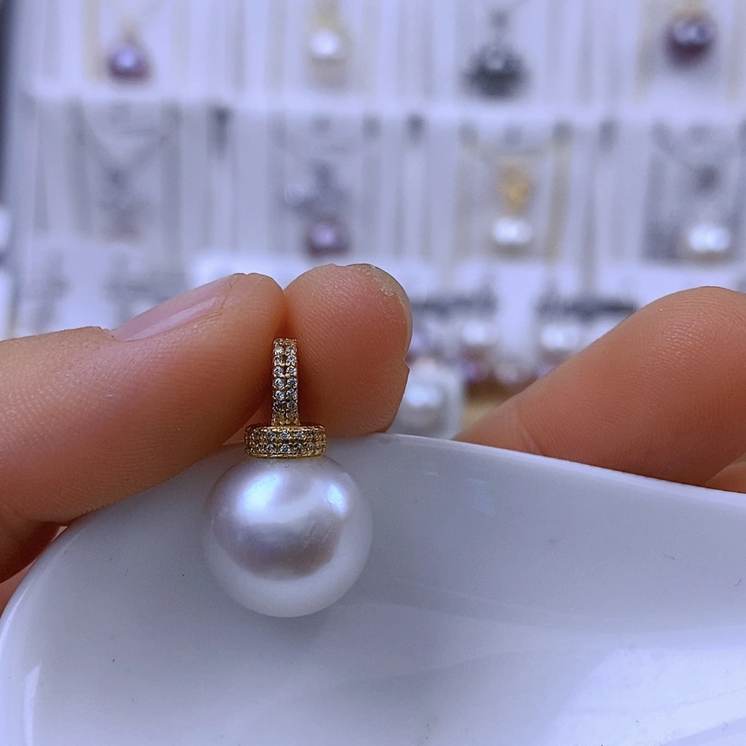 银S925镶嵌淡水珍珠吊坠(赠链)