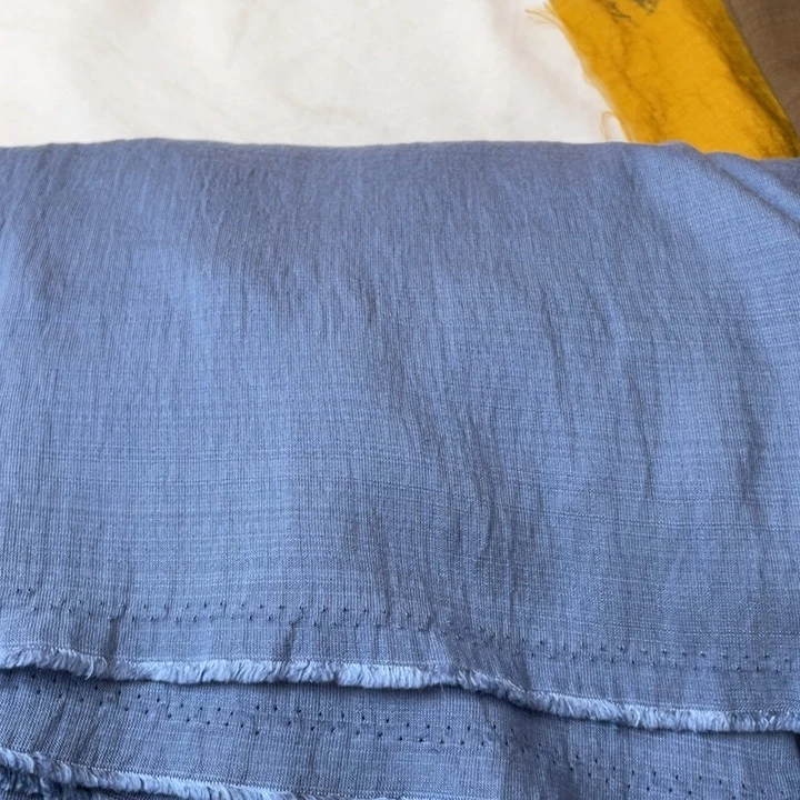 浅蓝色苎麻2.5米。
