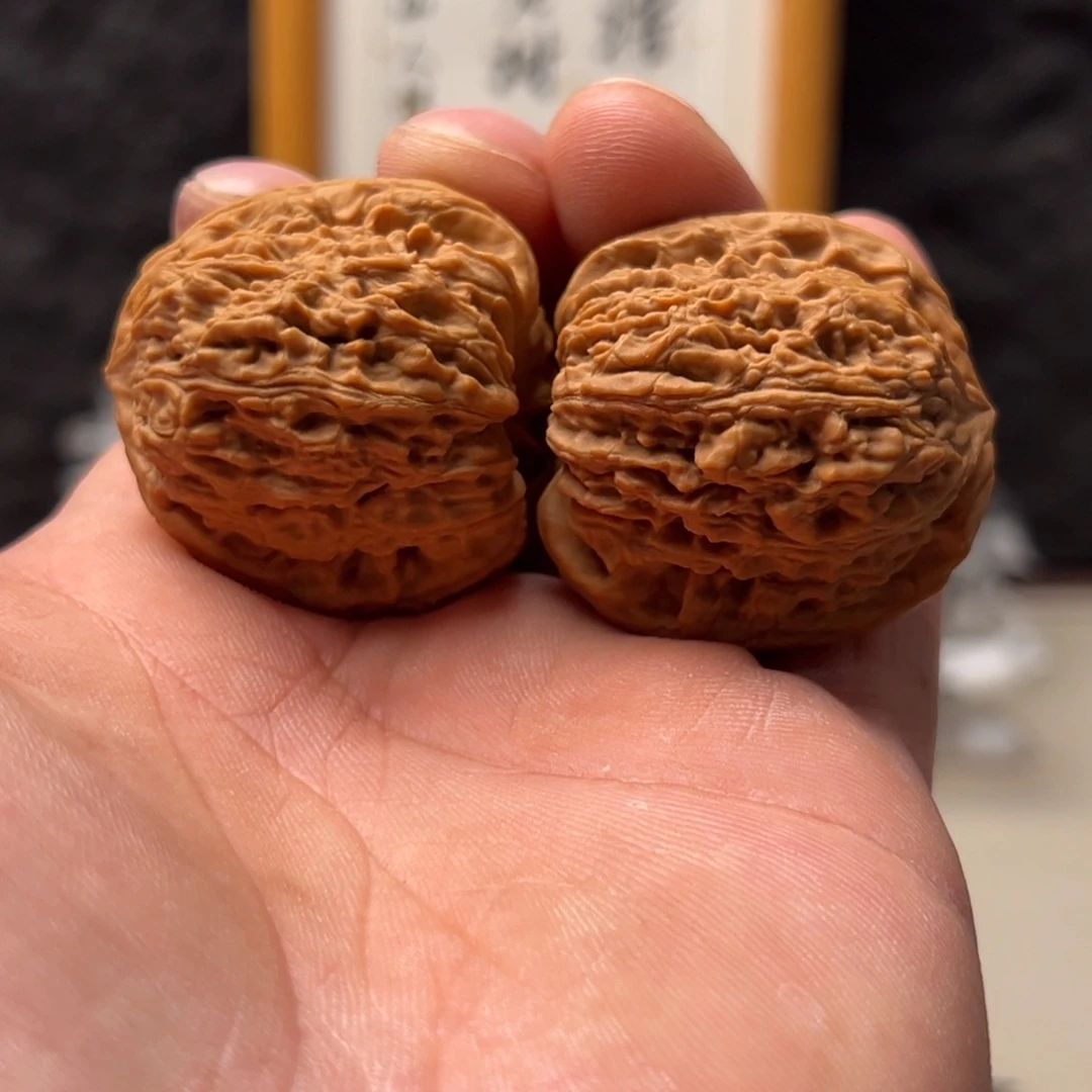 原***浒把件文玩核桃南疆36黄点