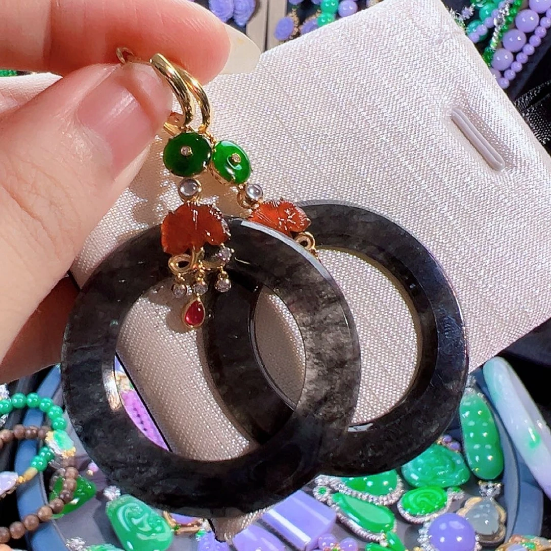 翡翠18K金镶嵌耳饰签收后24小时鉴赏期