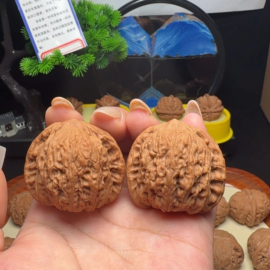 吊坠文玩核桃全品泥鳅背41