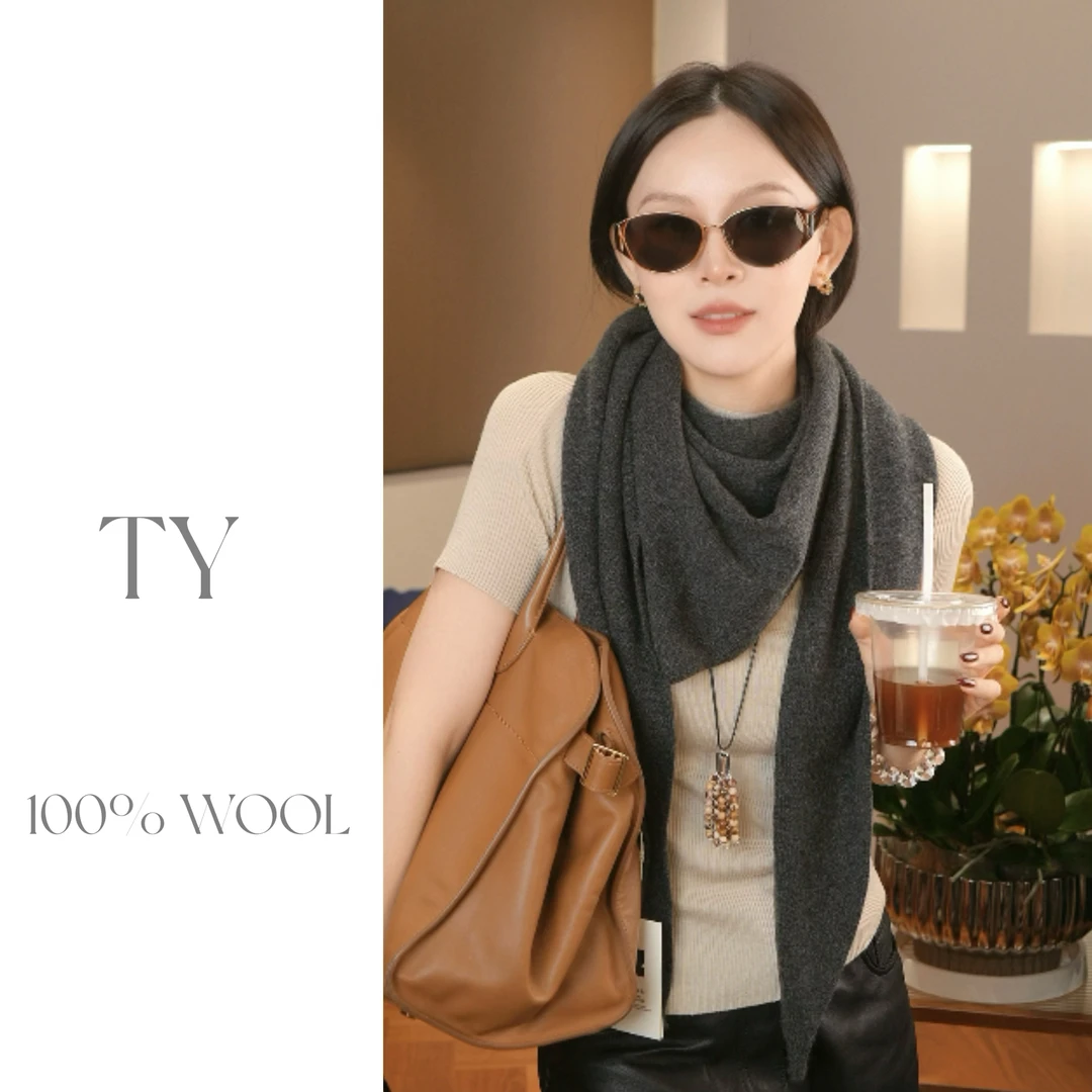 太一100%纯羊毛大围巾三角巾氛围感韩版气质叠穿shen器~百搭纯色