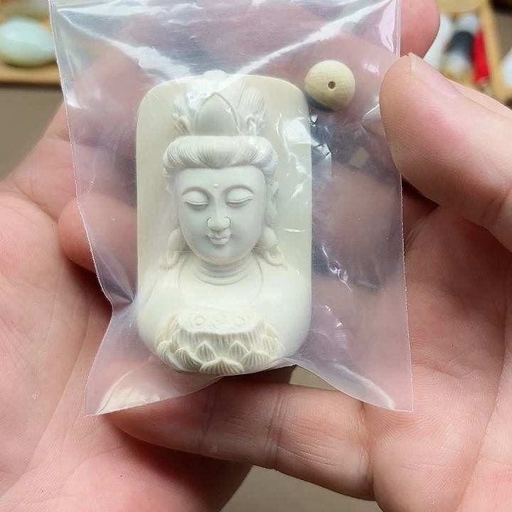 手链未镶嵌和田玉楚****）