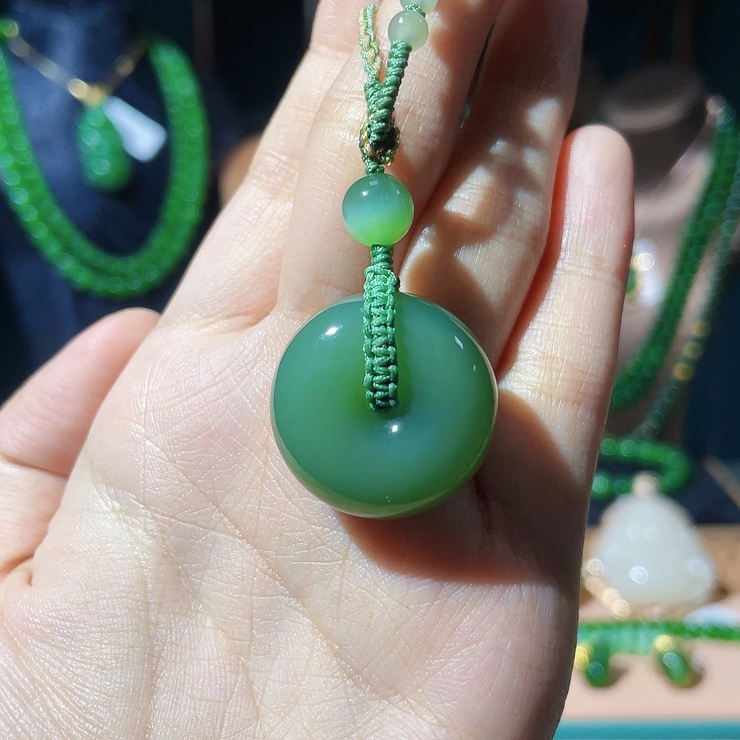 和田玉（碧玉）未镶嵌颈饰