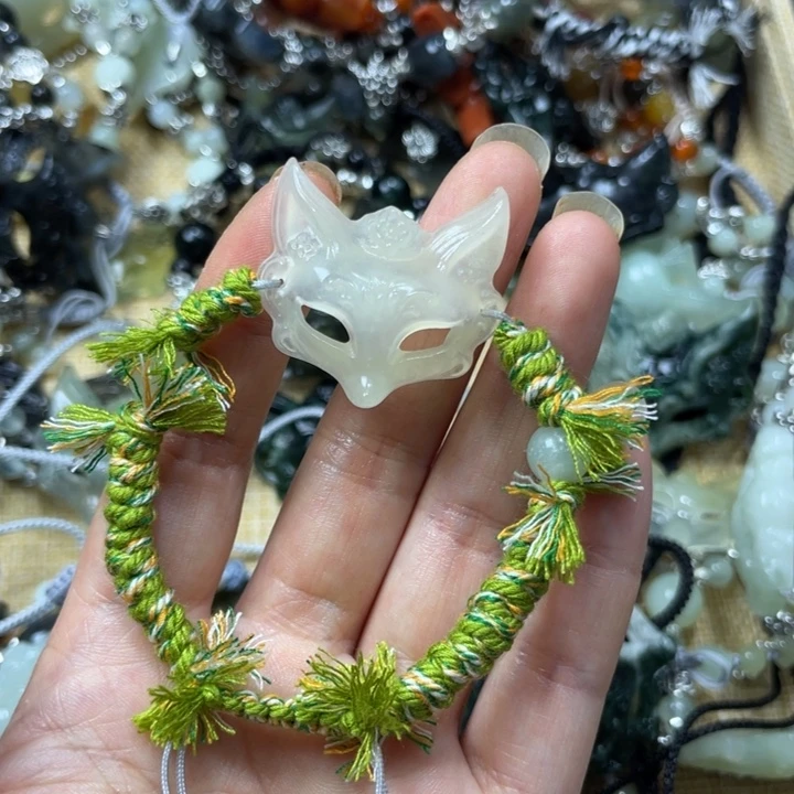蛇纹石玉合金颈饰