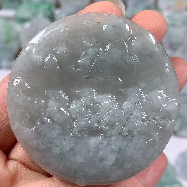 翡翠未镶嵌颈饰马到成功福利