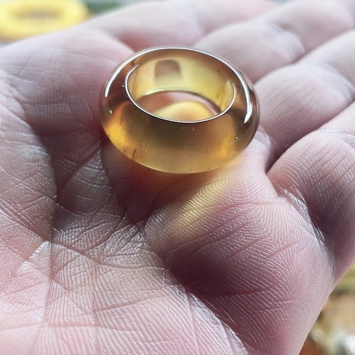 未镶嵌琥珀珠宝奇石跑圈