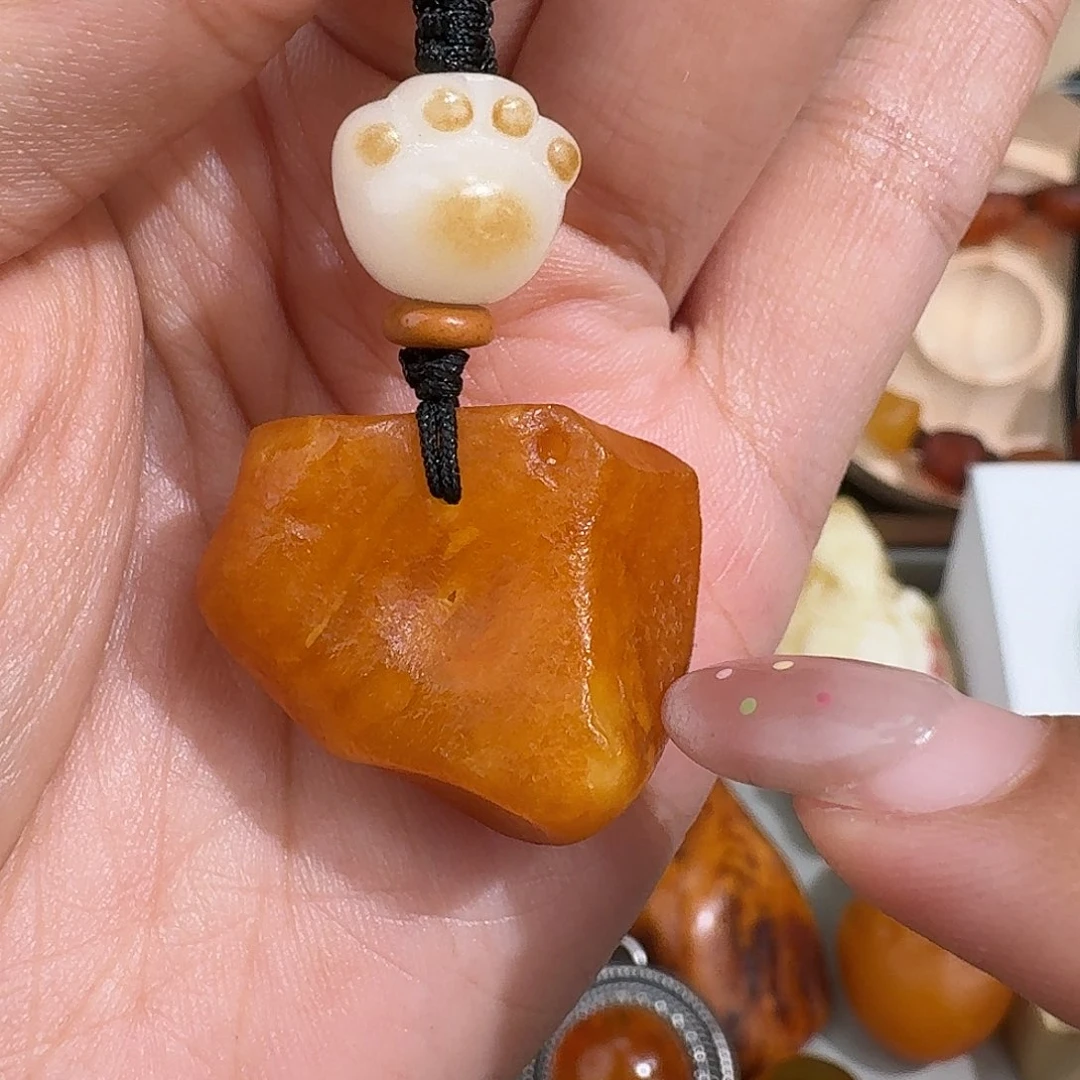 未镶嵌琥珀裸石你