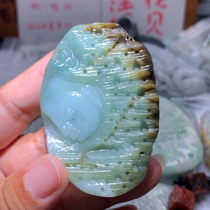 翡翠未镶嵌颈饰保真天然A货翡翠