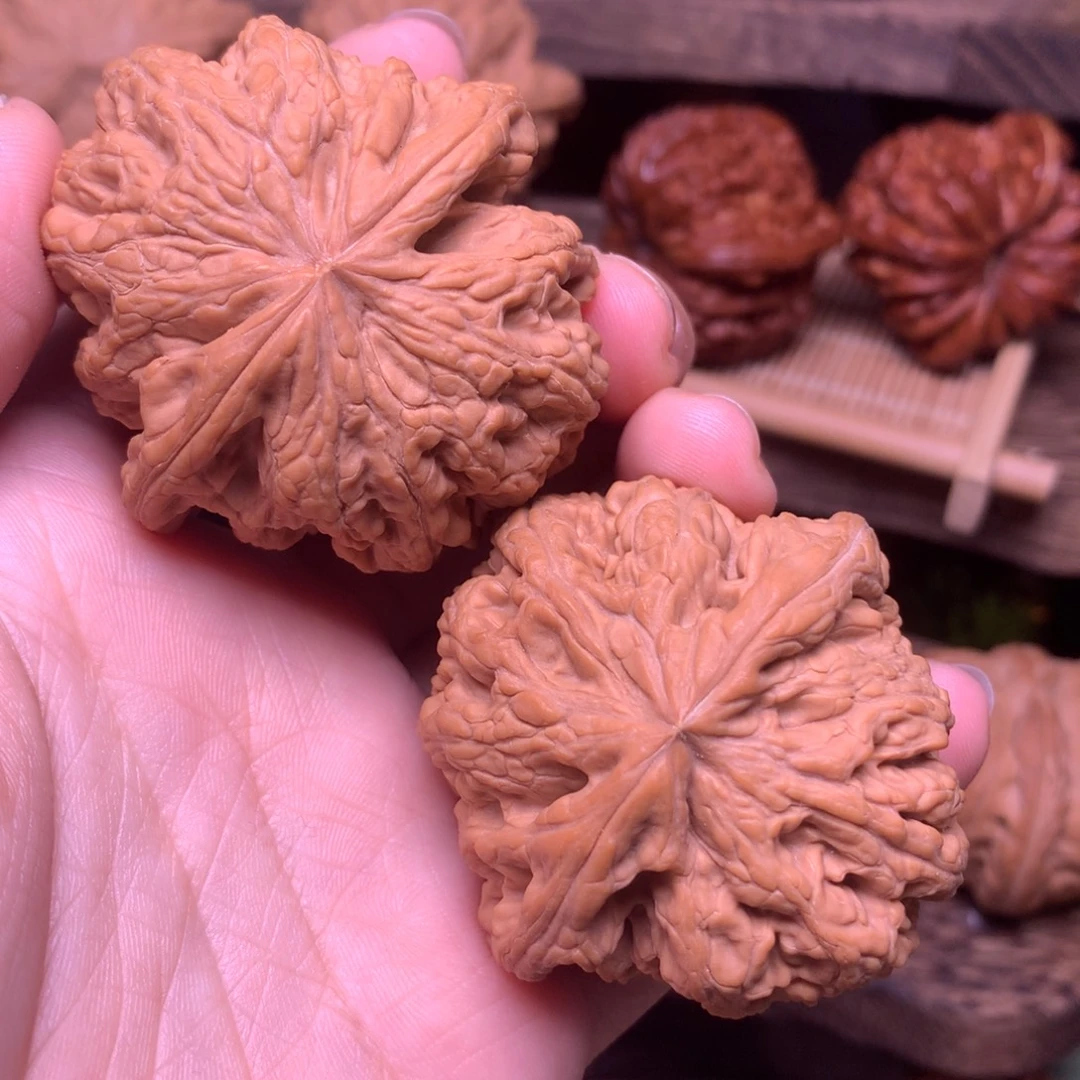 吊坠文玩核桃47全品粗筋