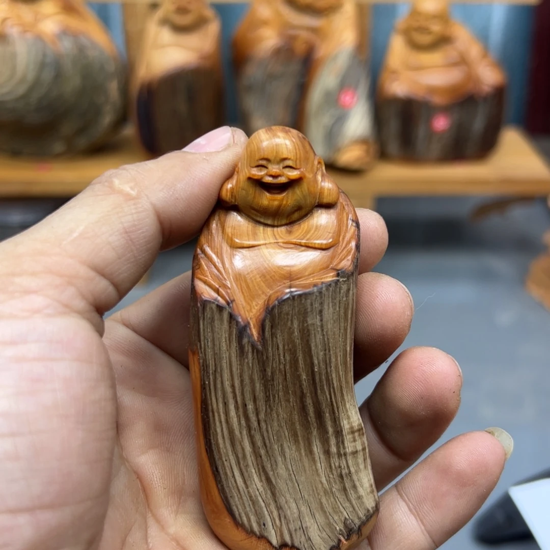 宽***士木崖柏木摆件手把件