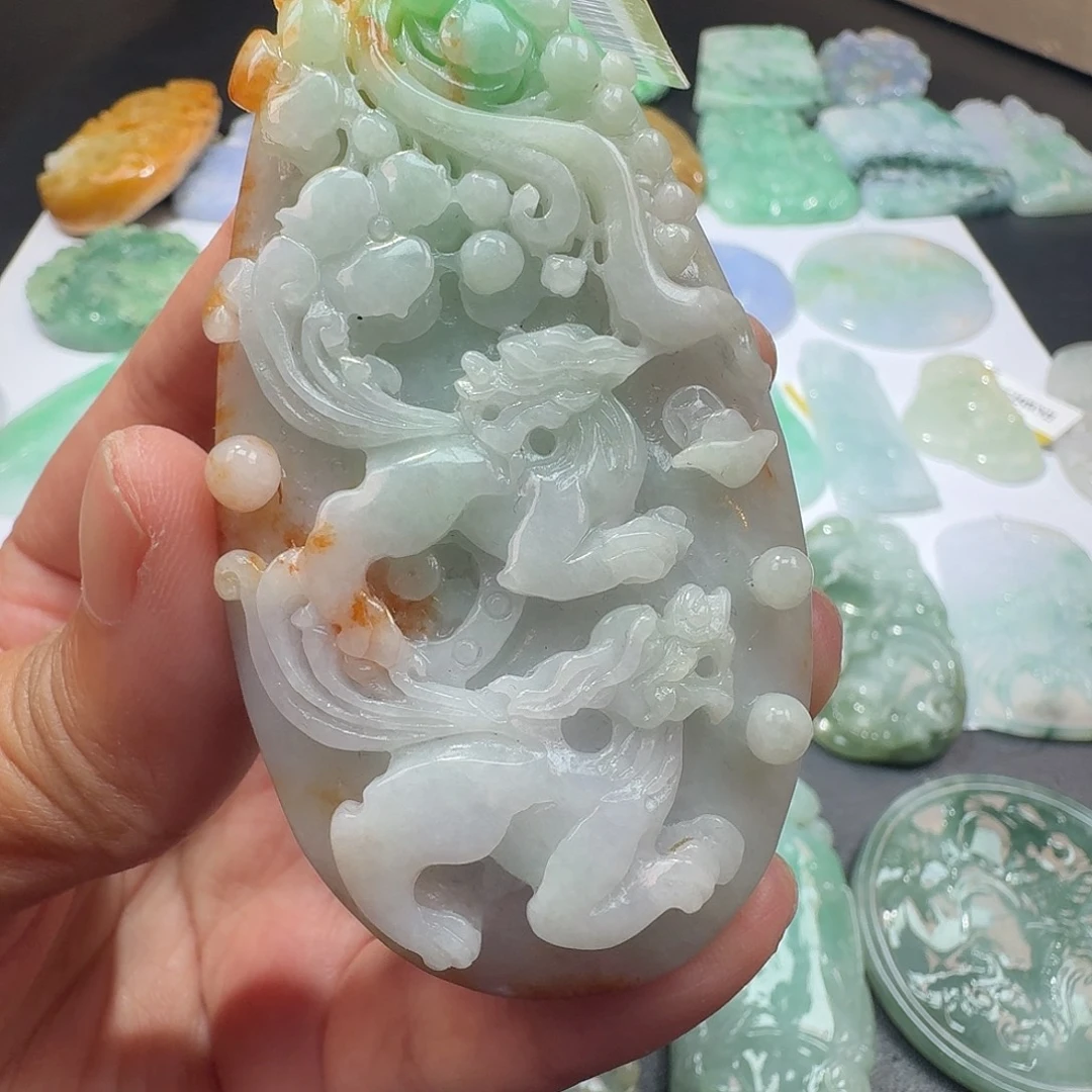 颈饰未镶嵌翡翠吊坠