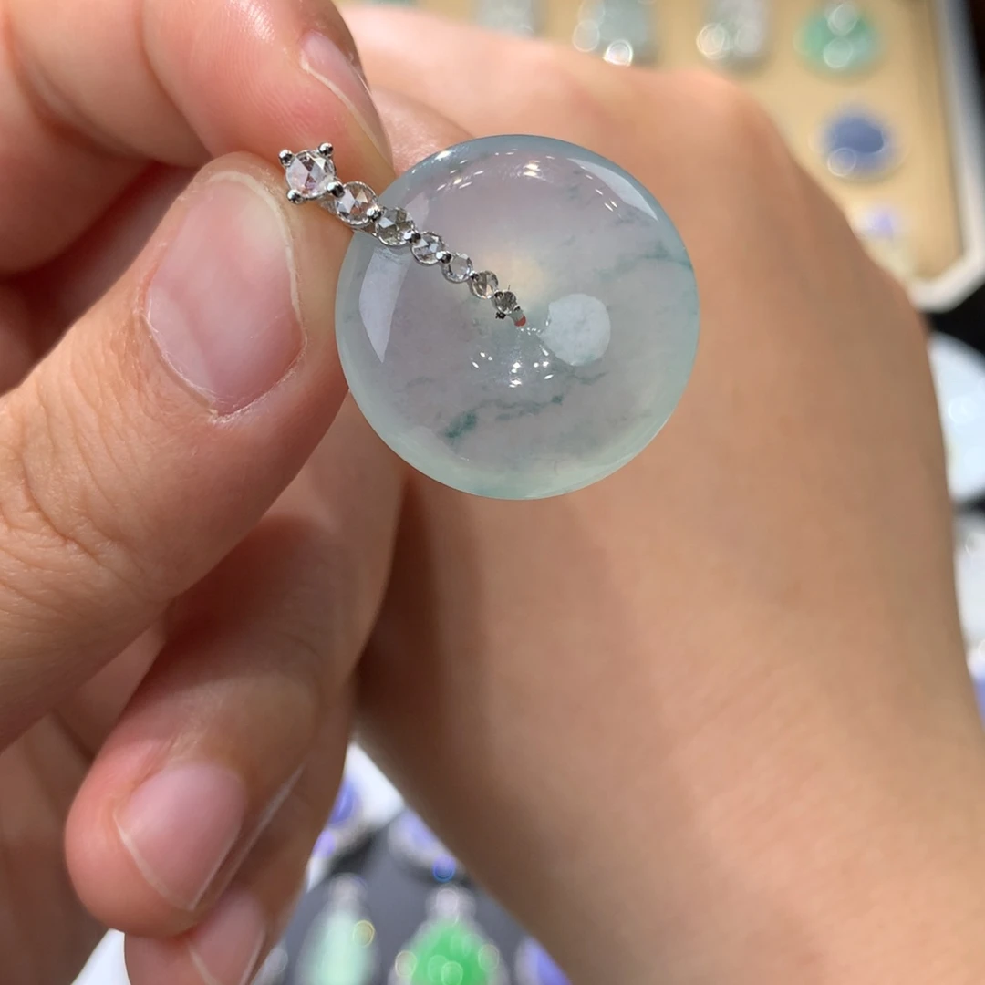 翡翠吊坠(不含链)18K金镶嵌s****o平安扣