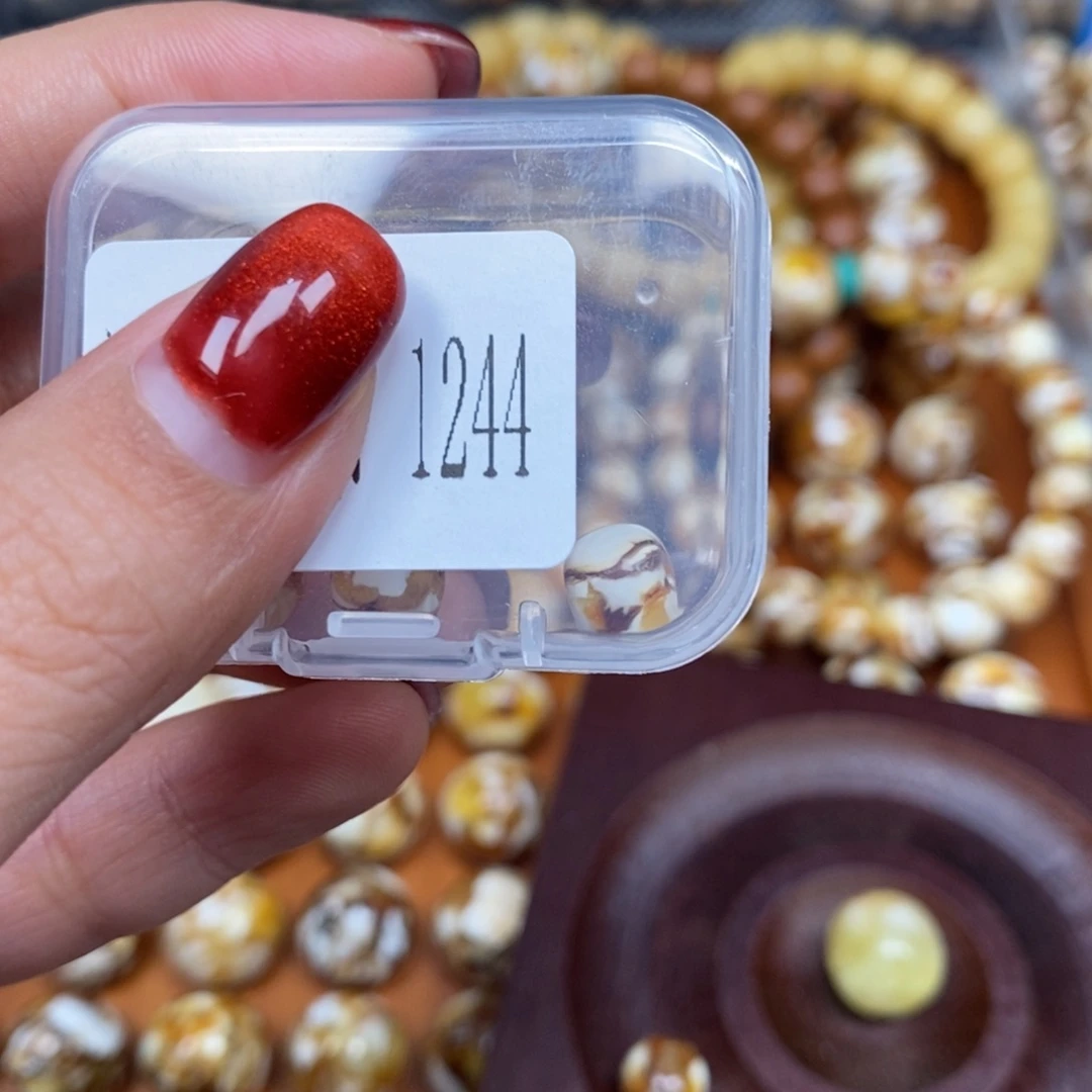 把件猴头核桃沁色圆珠老型1244