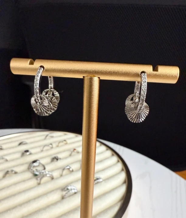 925银合成锆石耳饰 意货爆闪车花片太阳花耳饰耳环