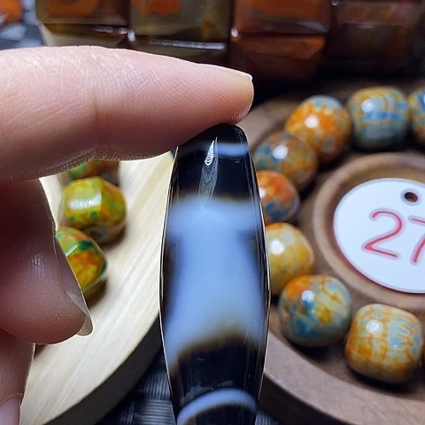 未镶嵌颈饰玛瑙/玉髓紫**来