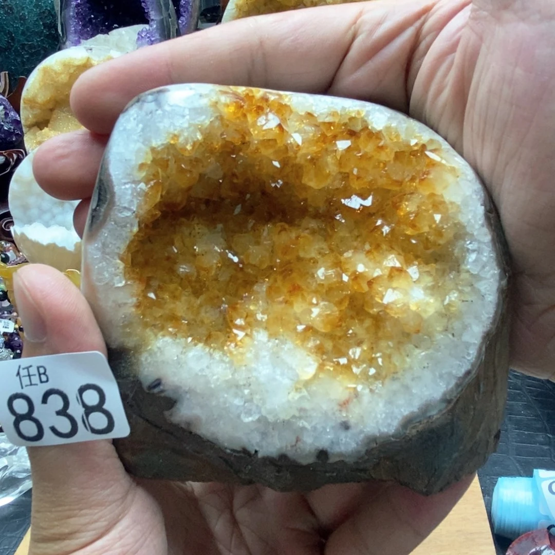 未镶嵌水晶大型摆件（非配饰）