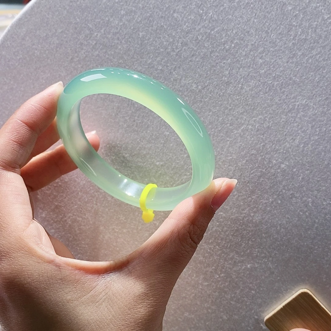 玛瑙/玉髓手镯未镶嵌56.2