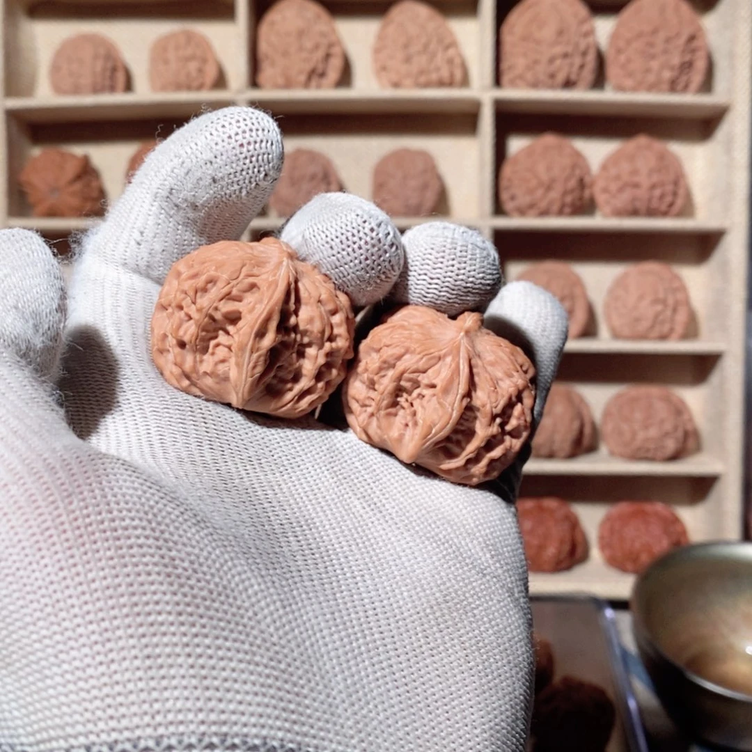 文玩核桃吊坠?*鸣磨盘半壁