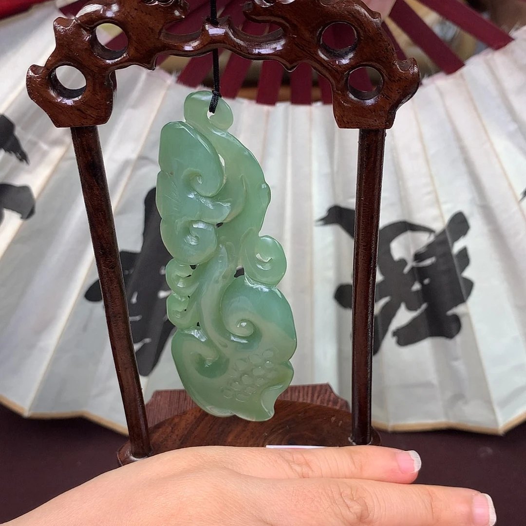 未镶嵌和田玉摆件