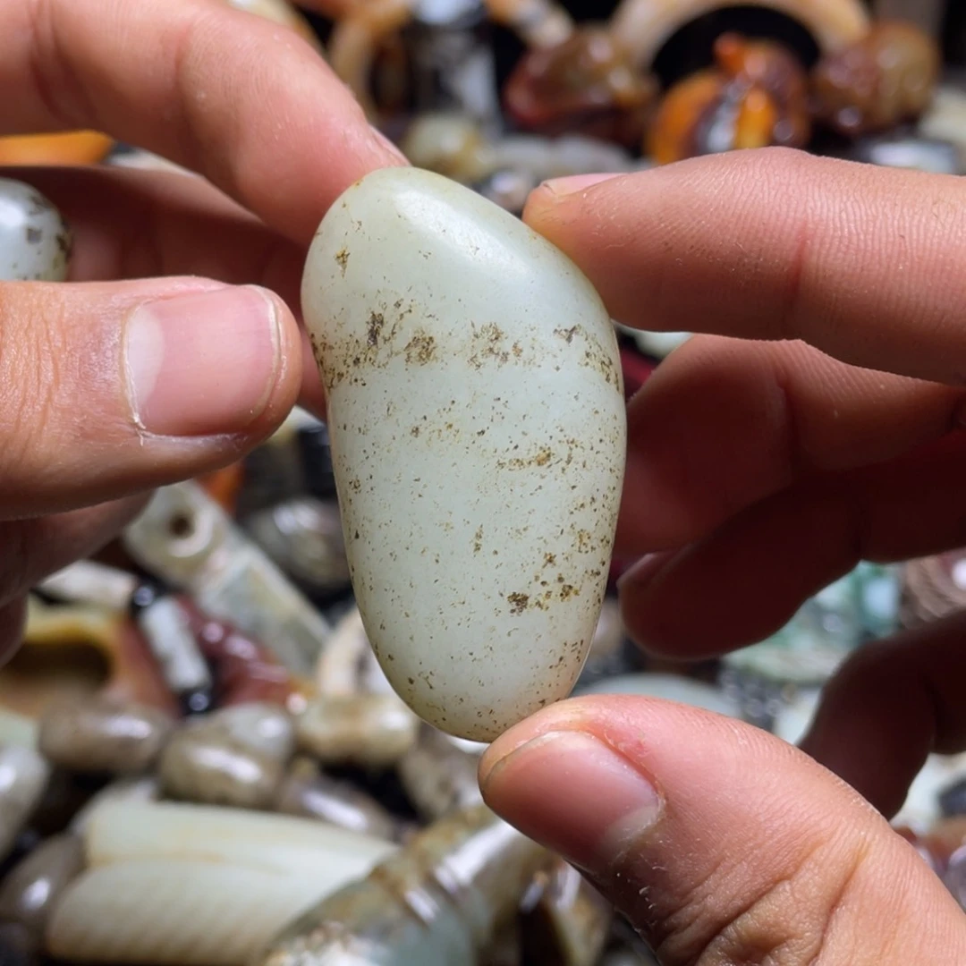 和田玉（糖玉）挂件未镶嵌