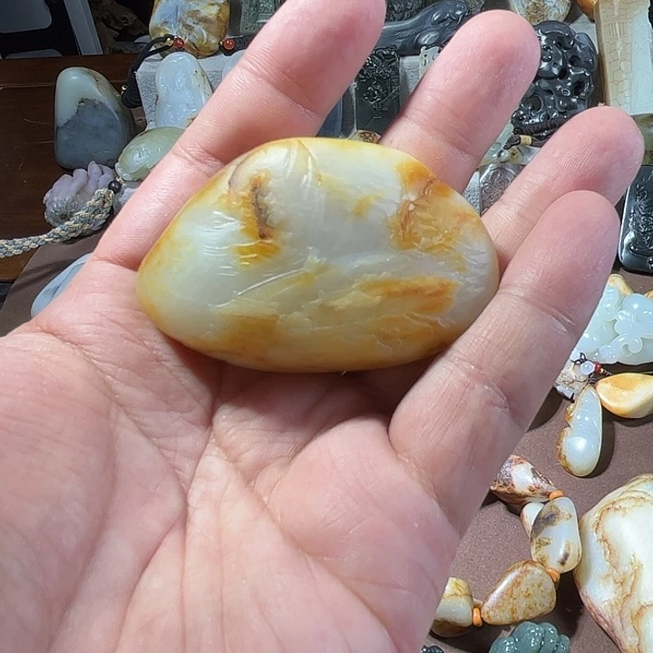 边***客未镶嵌和田玉挂件