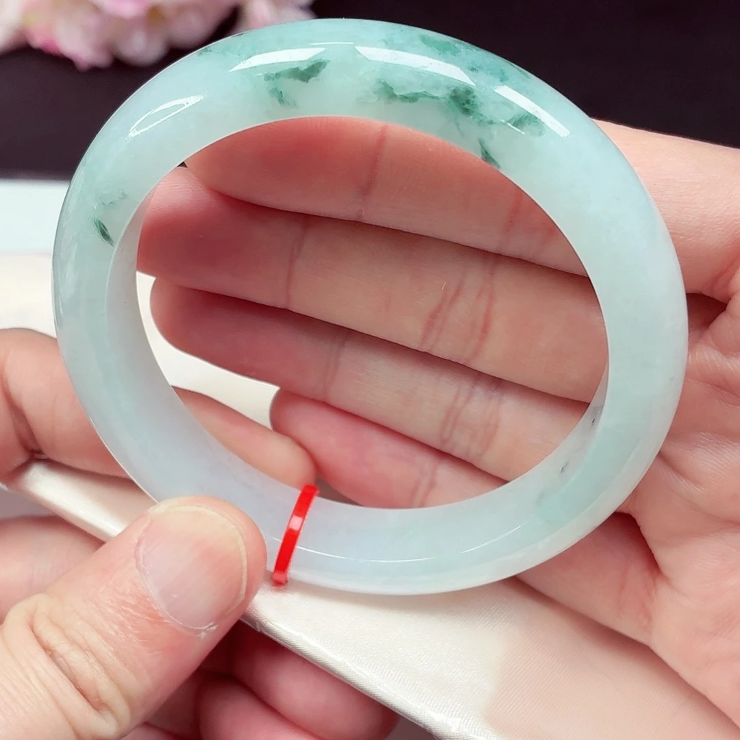 翡翠未镶嵌手镯63圈