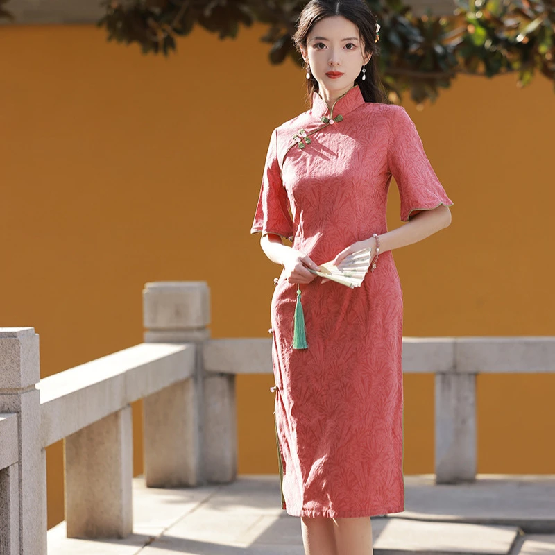 时尚砖红色春季新款棉麻提花旗袍波浪大袖日常聚会走秀少女感旗袍