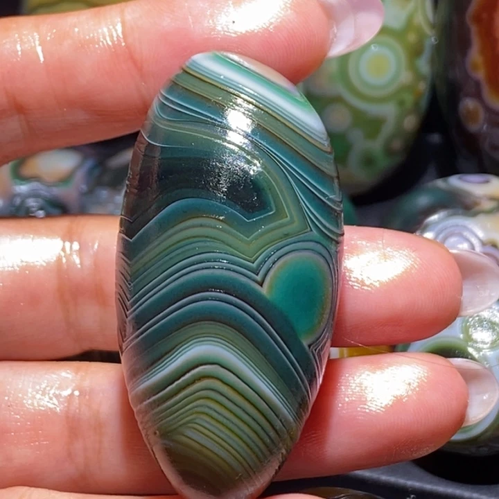 玛瑙/玉髓未镶嵌珠宝奇石14