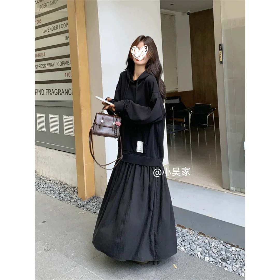 「小吴家」假两件黑色连帽卫衣拼接连衣裙女秋新款休闲气质学院风