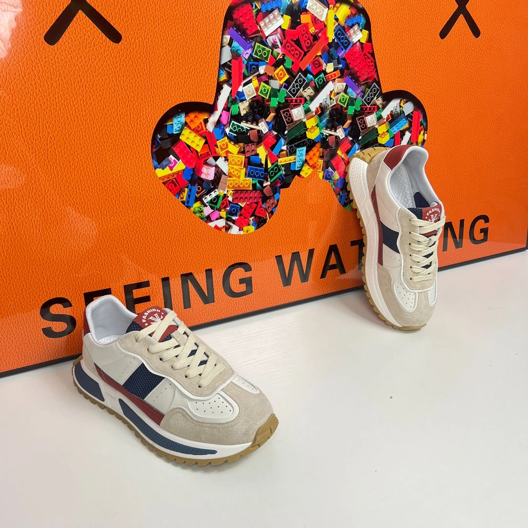 2025年夏季新款潮流百搭轻奢网面透气男士流行运动休闲鞋