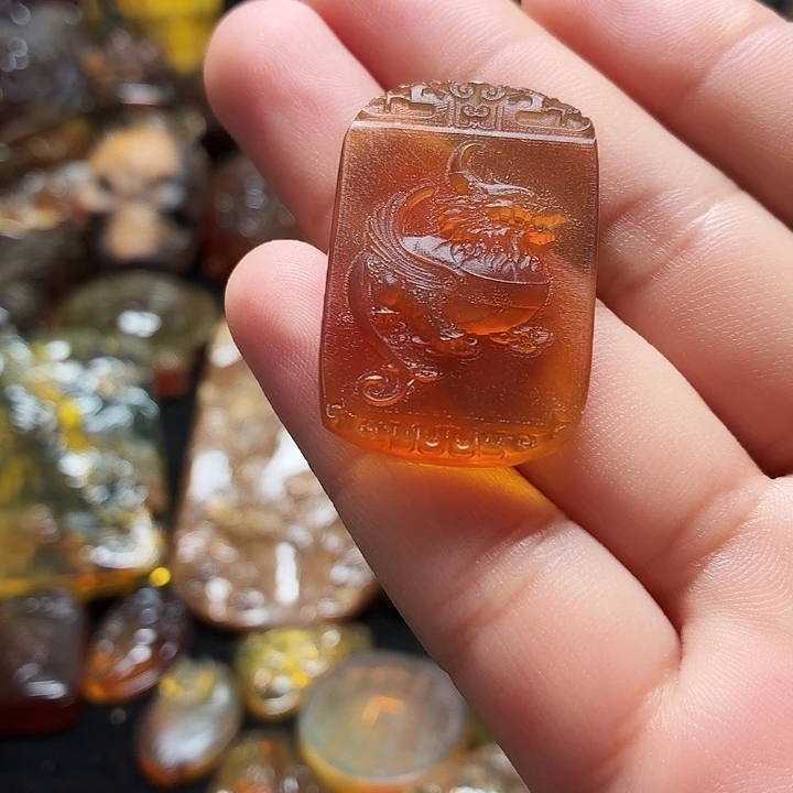 琥珀未镶嵌裸石67