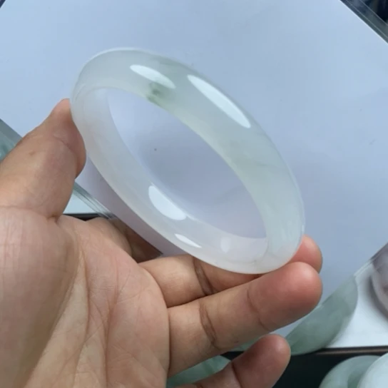 石英质玉（金丝玉）未镶嵌手镯